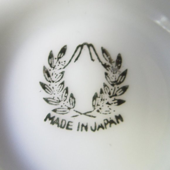 Fine Porcelain 2 Mugs "Golden Grape Leaf", Japan - Picture 10 of 11